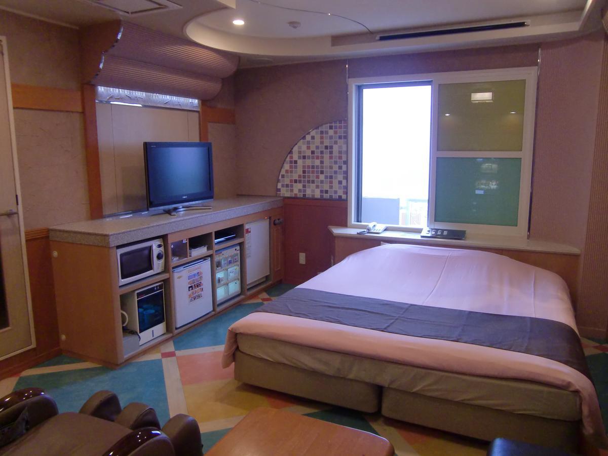 Resort Inn Golf Gotemba (Adults Only) Екстериор снимка