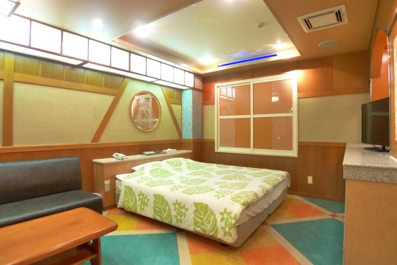 Resort Inn Golf Gotemba (Adults Only) Екстериор снимка